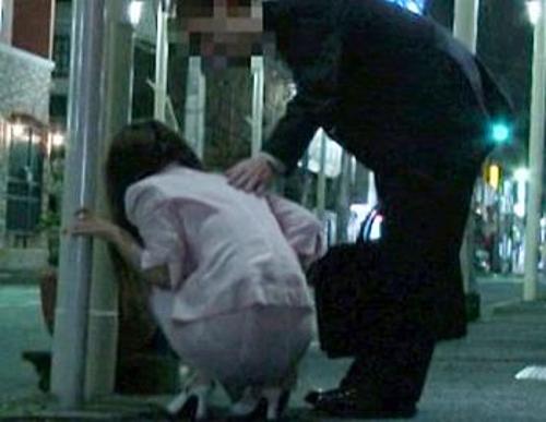 『この女、犯されてるのに膣ヒクヒク痙攣してるよ〜w』【OL】嫌いな野郎にチンコでパコパコされて悔しいのに痙攣イキする美女！《レイプ》