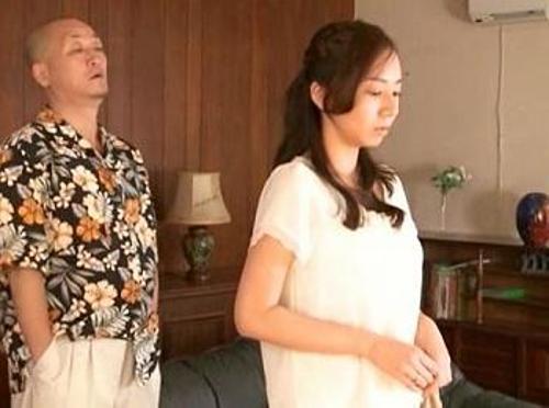 『ちょっとぉ、私オバサンよ…！』【人妻】死ぬほど嫌いな義父にチンチンで凌辱されて屈辱の絶頂イキするおばさん！《レ○プ》