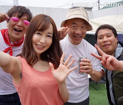 『おばさん、凄い濡れてますよ…』【人妻】生理的に嫌いな犯罪者に嫌がっているのにチンポを突っ込まれたおばさん！《レ○プ》