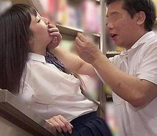 『うぐぅ…嫌だ、怖い…』【JK】ゴミカスレイプ犯に力づくで膣奥に挿し込まれた娘！《レイプ》