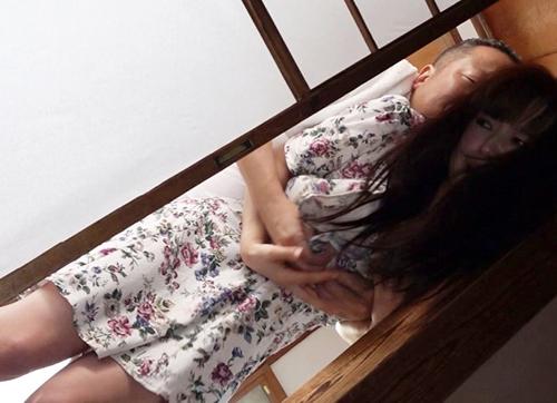 『や、違う…気持ちよくなんて、あうぅ！』【人妻】キチガイレイプ犯に容赦なくデカチンを挿し込まれた奥さん！《レイプ》