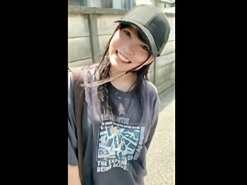 彼女が旅に出掛けると…彼女の可愛い親友が自分の部屋まで付いてきた！本能のおもむくままハメまくるNTRセックス！