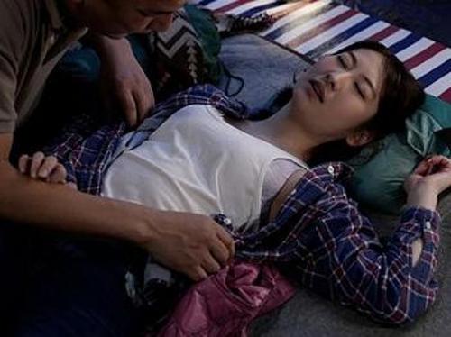 《レイプ》『はぐぅ…お願い、本当に旦那には内緒にして…』【人妻】町内会で肉便器にされる奥様…快楽落ちして痙攣イキまくり【末広純】