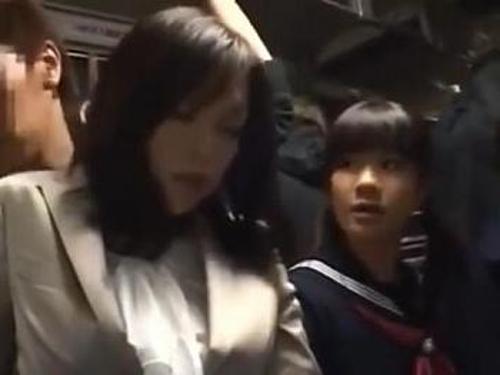 『ひゃぁ…こんな凄いチンチン久しぶり、あぁああ！』【人妻JK】大嫌いなレイプ魔に勝手に巨根マラを挿入されたおばさん！《強姦》