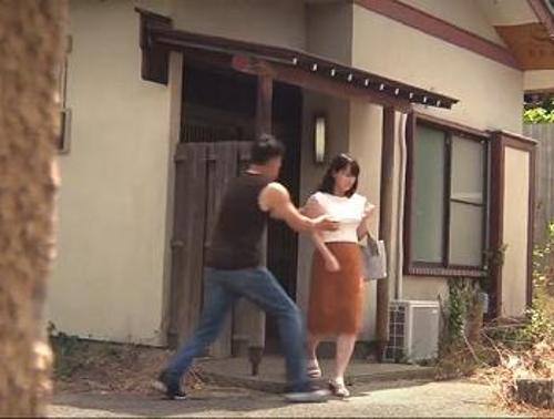 【矢田紀子】玄関出た瞬間DQNが強襲【おばさん】熟女の欲求不満マンコをとろとろに快楽落ちさせて肉棒挿入《中出しレイプ》