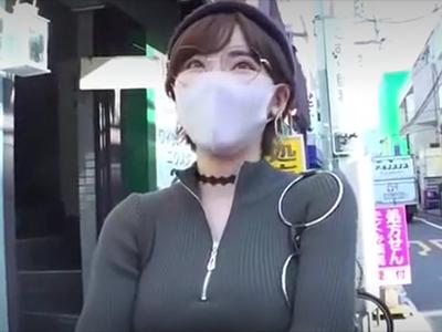 【男潮吹き×逆ナン】素人男子を手錠で拘束、野外連行で淫猥フェラ＆痴女セックス！淫乱逆ナンパの果てに男潮爆発！