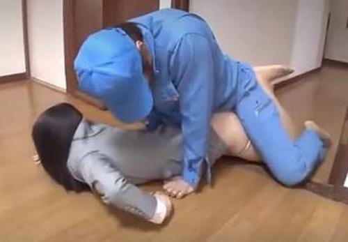 『ひぃ…お願い、そっちの穴には挿れちゃダメぇええ！』【OL】ゴミレイプ犯に膣奥ガン突きされて性奴隷された美女！《レ●プ》