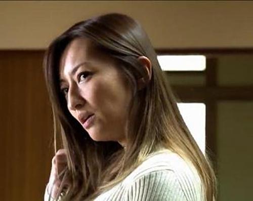『ダメダメ、挿れないで…はううぅ！！』【人妻】ゴミクソレイプ犯に容赦なくマンコに挿入された奥様！《強姦》
