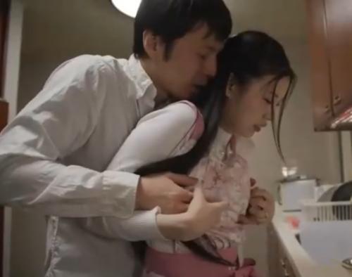 【人妻】知人の奥様をレンタル企画！旦那とのセックスに満足していない妻は感じさせられてしまってNTRセックスされてしまった！