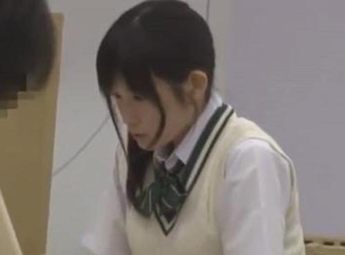 『うぅ…お願い、もうやめて…』【JK】ゴミ野郎に肉棒で奥まで貫かれて精子で汚された少女！《レ●プ》