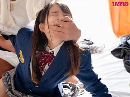 『いやぁ、妊娠したくないよぉ…！』【JK】変態男に拒絶したのにチンポをねじ込まれた女子！《レイプ》