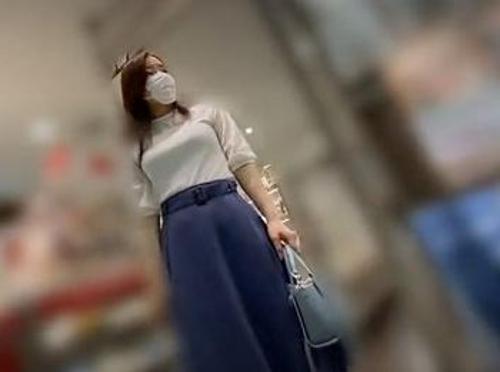 『うぅ…こんなおばさんを痴漢するなんて…』【人妻】生理的に嫌いなレイプ魔にマラで奥まで貫かれてオマンコびしょ濡れ熟女！《レ○プ》