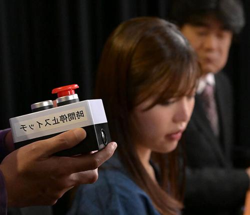 『ダメ…出ちゃうよぉ！』【美女】ゴミ野郎に強引に肉棒を挿れられたお姉さん！《レ○プ》