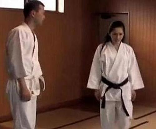 『はうぅ…もうダメ、イッちゃうぅ…！』【熟女】ゴミレイプ犯に容赦なくチンコをハメハメされたおばさん！《レｘプ》