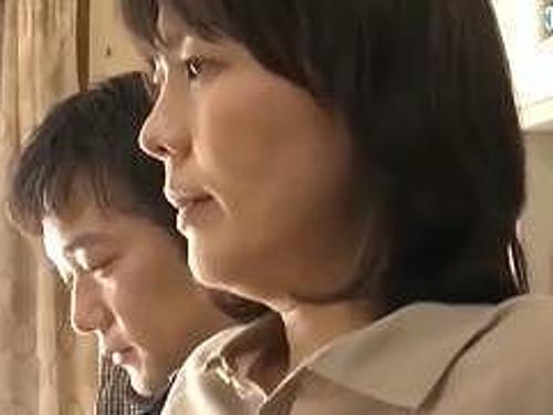 『うぅ、こんなオバサン犯さないでぇ』【人妻】嫌いな強姦魔にチンコで奥まで貫かれて悔しいのに痙攣イキするオバサン！《昏睡レｘプ》
