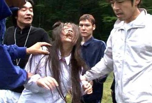 『お願いします、中には出さないで…』【JK】最低レイプ魔に巨根で鬼ピスされて悔しいのにイキまくりな少女！《レ●プ》