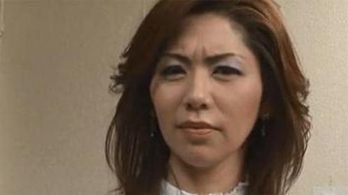 『ダメぇ、そんなに大きなチンチン挿れないでぇ…！』【人妻】カス隣人に肉棒で奥まで貫かれて悔しいのに快楽落ちする奥さん！《レイプ》