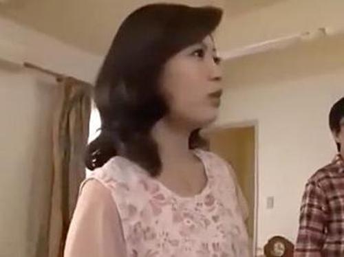 『あぅ、ダメよ…私みたいなオバサン犯さないで…！』【人妻】最低野郎に無理やり巨根ペニスをハメハメされたおばさん！《レイプ》