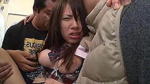 『お願い、誰か助けてよぉ…』【JK】ゴミカス野郎に抵抗したのに割れ目にねじ込まれた娘！《レ●プ》