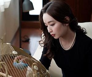 《騎乗位人妻》おっぱい妻がいろんな事を求めてくる男を何でも受け止めては快楽に溺れきって果ててしまう