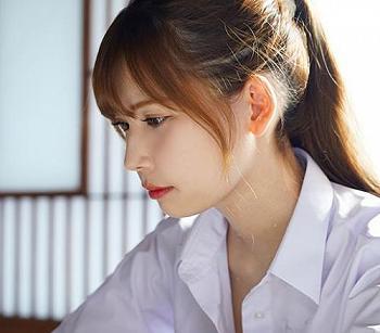 【人妻レイプ】『好きだった幼馴染が兄貴の嫁に？』暴走したボクは美女を押し倒してしまった？！【明里つむぎ】