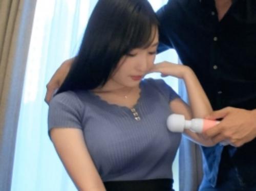 ［隠れ淫獣＼サイズＪお姉さんそこぉ乳首…電マで責めて。複数セフレを抱えるJDがセクシーコスで騎乗位食いしちまうエロ動画wwww