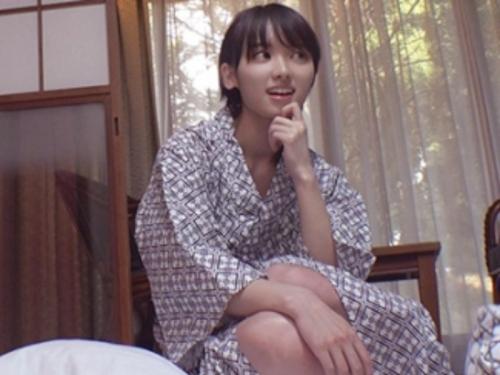 ［中出し/ヤリ〇ン娘～温泉旅行］今度は騎乗位で責めてあげる。強性が制御不能なツルペタJDが注入欲しがる、エロ動画wwwww