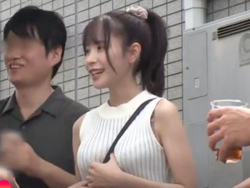 ［激ヤバ…泥酔NTR／レ●プ］うっげぇっ…嗚咽いちゃう。無防備な美巨乳パイスラが狂った男根にメリメリ貫かれるエロ動画wwww