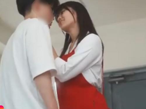 ［中出し浮気/隣人ママ］早くぅ御汁溢れてるの。年下学生の絶倫棒に溺れた妻が旦那に内緒で孕ませさせる、エロ動画wwwwwwwww