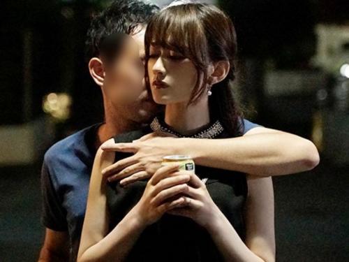 ［下僕…不貞＼金持ち奥様］お願い強くぅ乱暴にして。他人棒に恋をもった妻がペットのようなファックに溺れる、エロ動画wwwwww