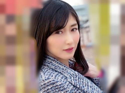 ［美麗おばさまナンパ、エロ動画］じゅるぅぅ玉々美味しい。四〇路り無毛お膣ママが密室で他人棒を貪るぜwwwwwww