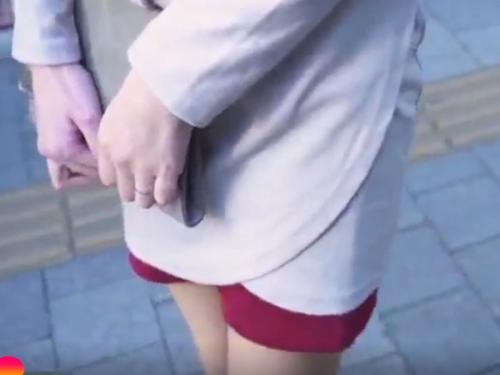 ［中出しナンパ＼上物セレブ］恥ずかしいパンツ染みだらけ。粘着手マンで愛液溢れさせたママが孕ませ許しちまう企画wwwww