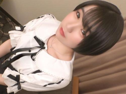 ［高校卒～即初撮り乙女］男優さんのデカマラ…興奮しちゃう。お目目うるうるのツルペタ小柄が汚され欲しがる、エロ動画wwwww