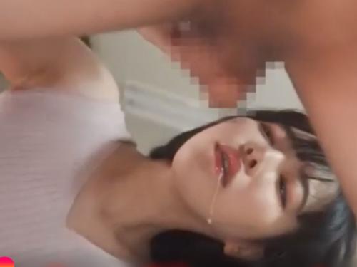 〚NTR~精液狂ママ＼三宮つばき』早く喉奥までフェラしたい。！他人棒をヨダレ液まみれにする妻が不貞おっはじめるぜwwww