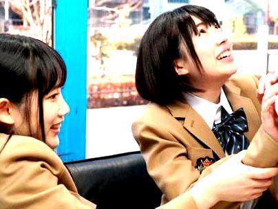 ＜女子○生！＞「え？なんで？ｈするのーー？」新作リップのモニターにつられて素人女子！MM号でがちセックス潮吹きしちゃう！
