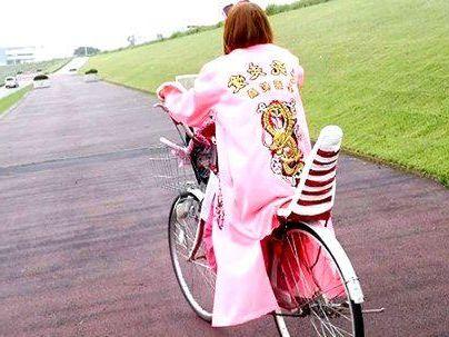 ＜ヤンキーちゃん＞「荒川土手参上だぞ…♡！」バカな女だ！ｈも簡単にできちゃうゾ(アダルト動画)