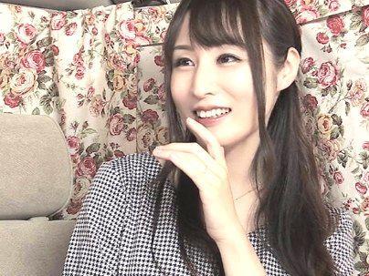 ＜人妻ナンパ！＞「イイ女ジャンｗ！」クッソ綺麗な美熟女ゲット！車の中でエロ交尾シチャウゾ(無料エロ動画)
