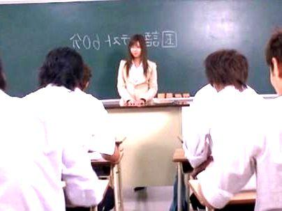 ＜教えてっ！＞「おっぱい先生ｗW！」トンでなくエロい女教師！生徒はメロメロ最高すぎる学校がここにｗ(無料エロ動画)