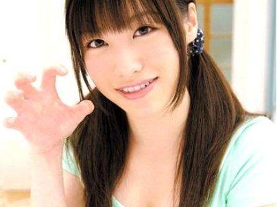 ＜童貞食べちゃうゾ！＞「ガォ～♡！」こんな子なら食べられたいわｗＷ人気女優春原未来が童貞君相手にえちえちしてっぞ！