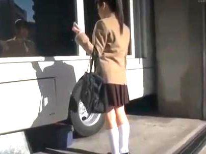 ＜マジックミラー号＞「え？これ乗るんですか？」真面目そうな可愛い女子！MM号で恥じらいながらも感じるゾ！(アダルト動画)