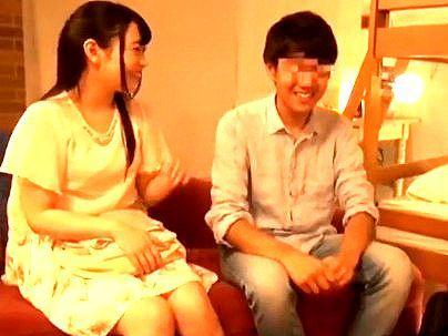 ＜モニタリング＞「ダメだよ…！」って彼氏がいるのに友達のオチンポで・・・浮気交尾してっゾｗ(無料エロ動画)