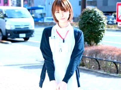 ＜マジックミラー号＞「かわええｗ文句なしｗＷ！」絶倫ち○ぽ診察してください！MM号でナースがエロ行為(無料エロ動画)