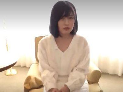 ＜男優のエロテク＞「100万円？やります…！」素人女子が我慢できるか？罰ゲームが即ハメされる姿が見れちゃうぞ！