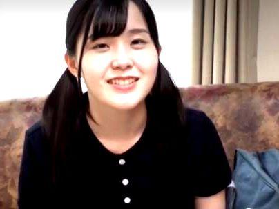 ＜ウブな女子＞「かわええｗW！」めっちゃくちゃ可愛い美少女！ゲットしてハメ撮り無毛マンコ堪能シチャウゾ(無料エロ動画)