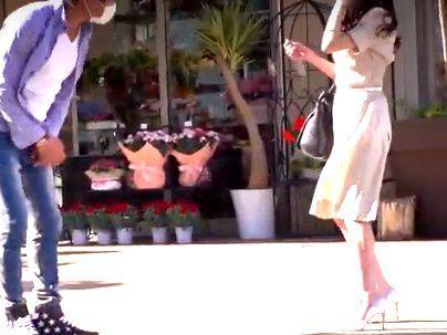 ＜素人妻ナンパ＞「え？コレからですか？！」上品ぶってる奥さん！ホテルで欲求吐き出しとる(無料エロ動画)