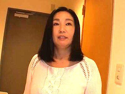 ＜アナル調教＞「肛門スゴイノ…！」五十路妻オバサン！アナルセックスでもだえる姿ヤッバ(無料エロ動画)