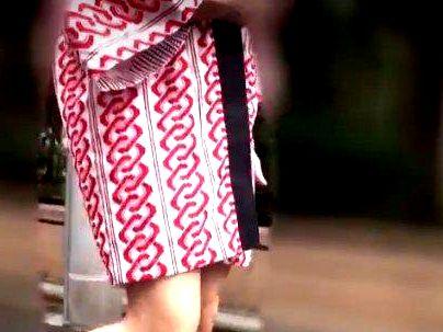 ＜マジックミラー号＞「お祭り女子？最高ｗW！」結構可愛い素人女子！はじめての駅弁体験させっぞ(無料エロ動画)