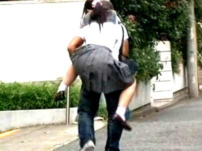 ＜媚薬痴漢！＞「おかしくなっちゃうの…」清楚系真面目そうな制服女子！バスで痴漢行為でヤラレマクリになっちゃうゾ！！
