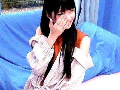 ＜マジックミラー号＞「わかんないよ…♡！」彼氏のチ○ポはど〜れだ？エロ企画で寝取られ浮気セックス(無料エロ動画)