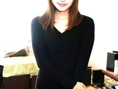 ＜素人ナンパ！＞「ｈしたいの…♡？」美乳おっぱい美少女！口説かれて自宅でエロ行為になるぞ！